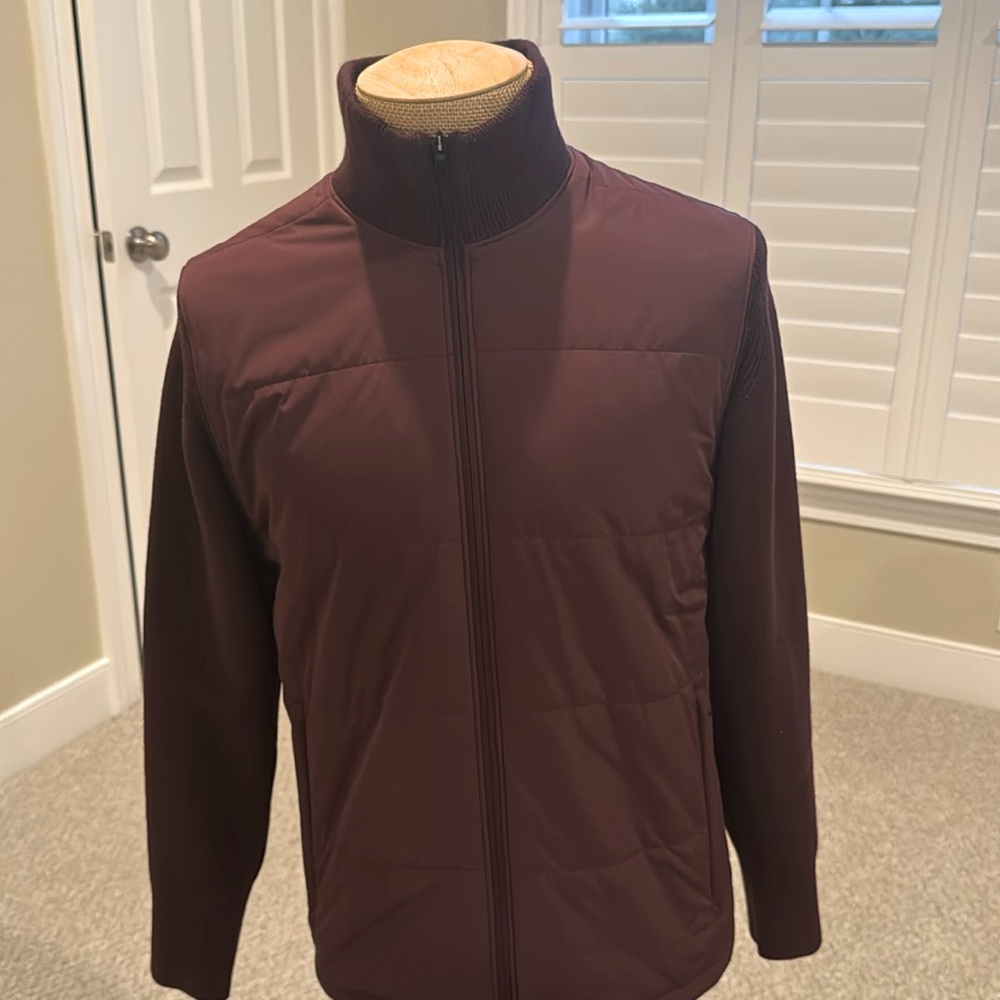 Lululemon water-repellent full-zip sweater, EUC, color: Cassis, Medium